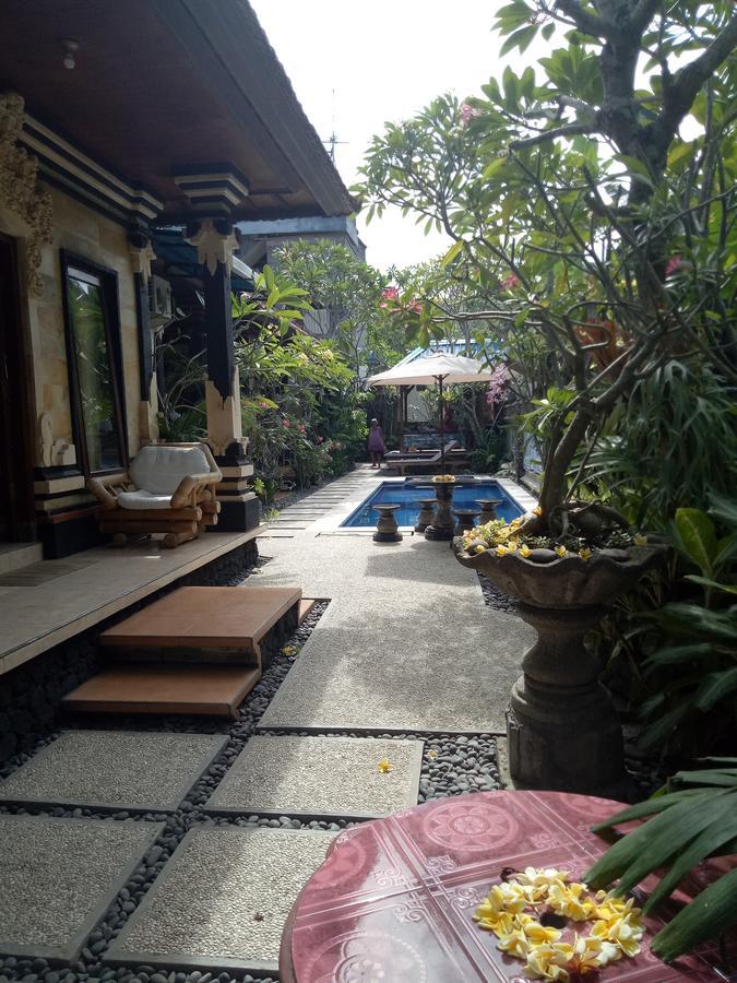 Mimba Private House Hotel Padangbai  Exterior photo